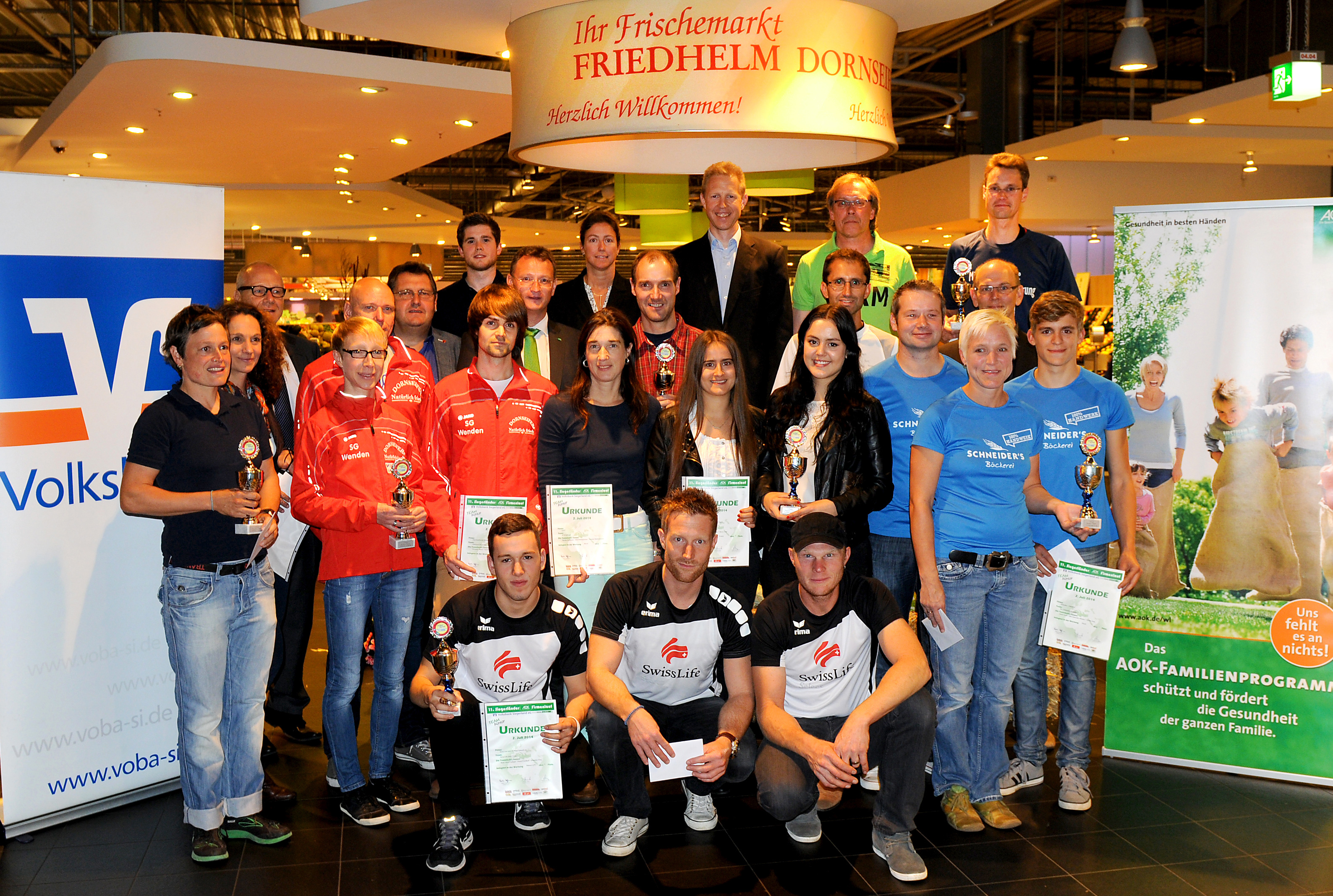 Mit einer Feierstunde in den Räumen des Sponsors Dornseifer in der Leimbachstraße wurden jetzt die schnellsten Teams des 11. Siegerländer AOK-Firmenlaufs geehrt.