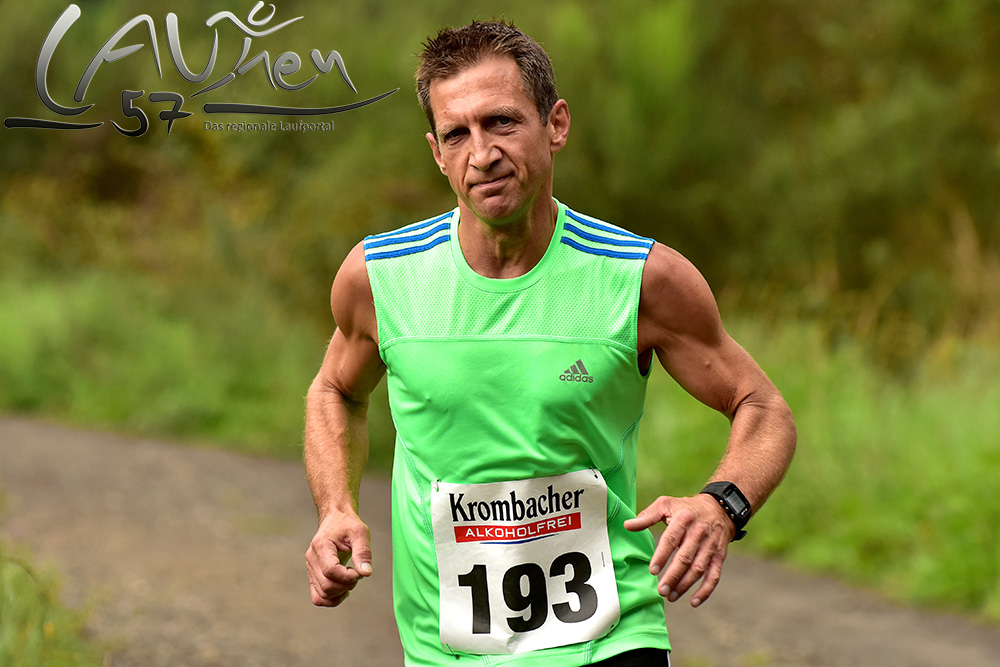 Andreas Mende von der DJK Mudersbach belegte Rang acht im Gesamteinlauf in 39:18 min.
