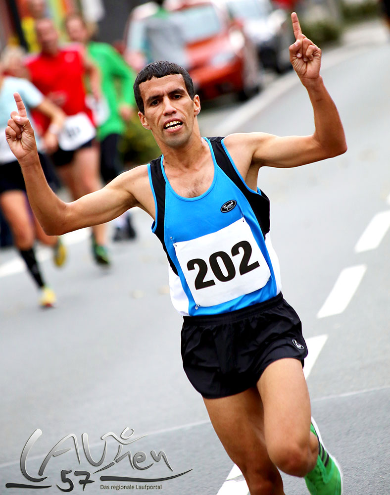 Souveräner Sieger beim 15. Bad Berleburger Citylauf:  Der 30-jährige Khalid Lablaq aus Agadir.