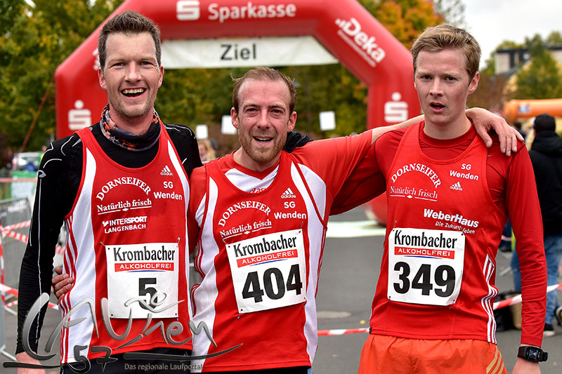 Das siegreiche Trio der SG Wenden im Lauf über 10,5 Kilometer beim 29. Hachenburger Löwenlauf (von links): Sven Daub, Tobias Dreier und Marco Giese. 