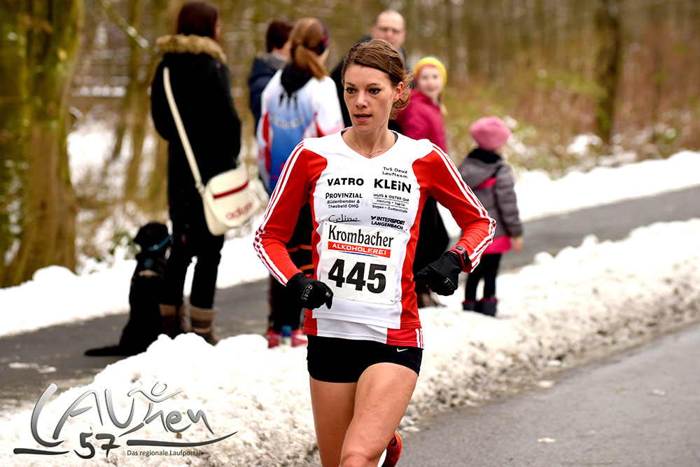 Bei den Frauen war der TuS Deuz stark vertreten. Tina Schneider gewann über 10 Kilometer in 37:35 Minuten.