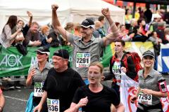 13. Siegerländer AOK-Firmenlauf am 5. Juli 2016 mit Start und Ziel auf dem Bismarckplatz